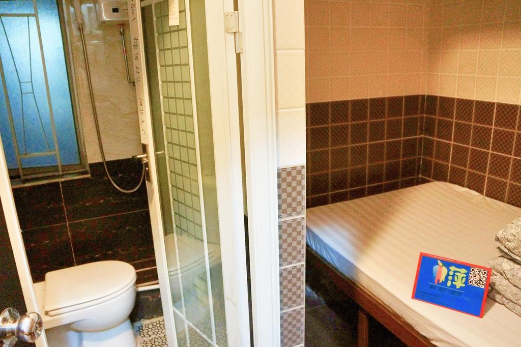 هونغ كونغ Xing Xing Hostel الغرفة الصورة